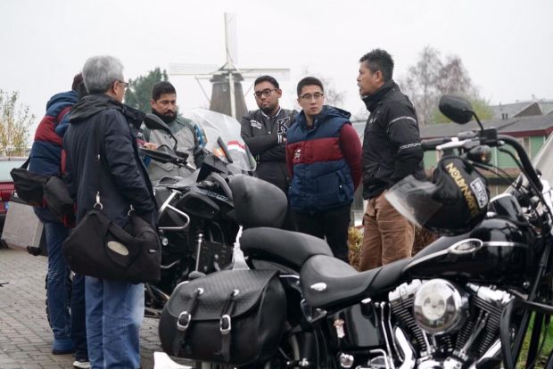 Rasakan Aspal Eropa, Tim Suryanation Motorland Ngegas di Belanda