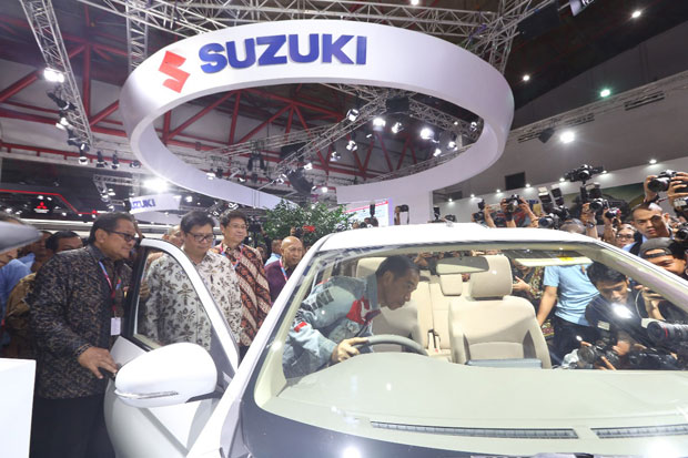 Presiden Jokowi Cari Tahu Langsung Mobil Suzuki All New Ertiga
