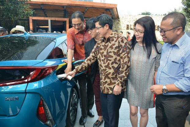Toyota Boyong Semua Mobil Berteknologi Listrik ke GIIAS 2018