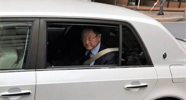 Akio Toyoda Pamer Sedan Racikan Khusus Toyota Century GRMN