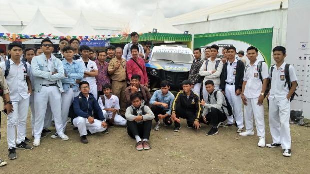 Neo Blitz Mobil Listrik Karya UBL Tebar Pesona di Ritech Expo 2019