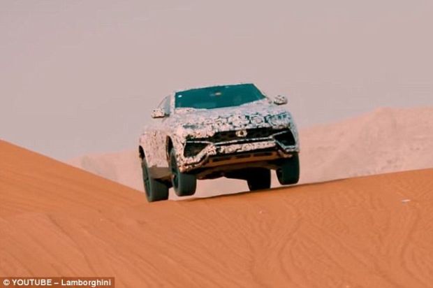 Punya 6 Karakter Mesin, SUV Lamborghini Mustahil untuk Dilawan