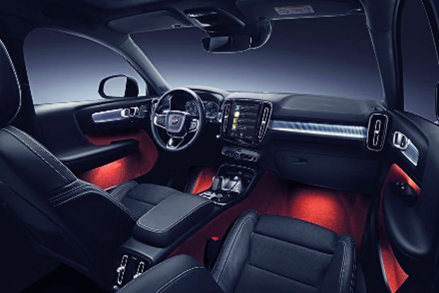 Baby SUV Volvo XC40 Usung Teknologi Canggih