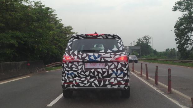 Wuling Cortez Tertangkap Lakukan Uji Jalan di Tol Luar Kota