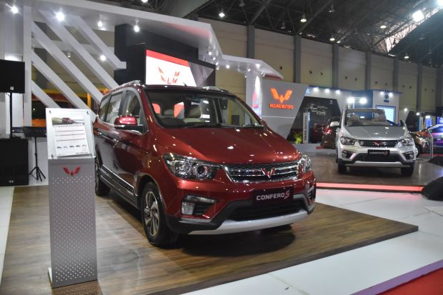Pamer Confero, Wuling Ramaikan Pameran Otomotif Makassar 2017