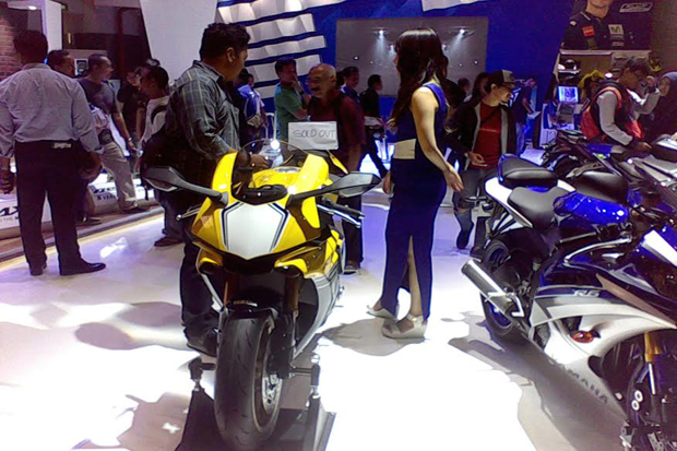 Yamaha R1 Sentuhan Valentino Rossi Ludes Terjual di IIMS 2017