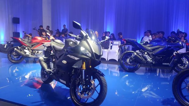 Inilah Detail Perubahan dan Harga Yamaha R25 - R3 Generasi Baru