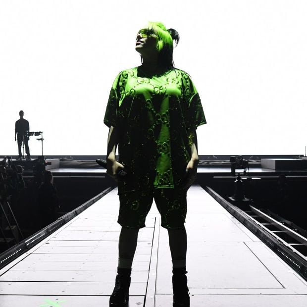 Billie Eilish Semprot...