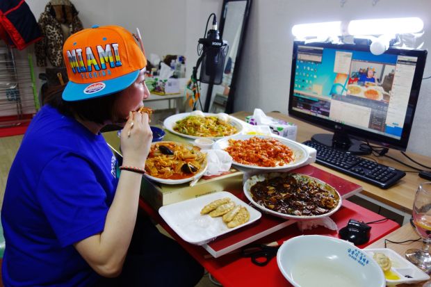 Makan Terus Selama #dirumahaja?...