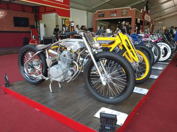 Para Builder Arek Suroboyo Bertarung di Suryanation Motorland Battle 2019