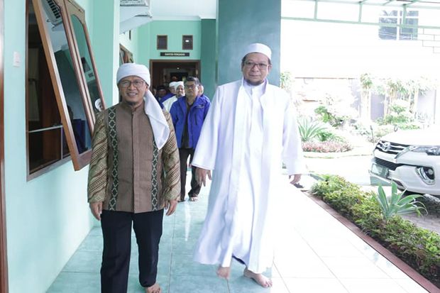 Ketika Aa Gym Bertemu Habib Quraisy Baharun, Ini Pesannya