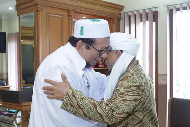 Ketika Aa Gym Bertemu Habib Quraisy Baharun, Ini Pesannya