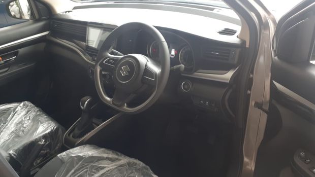 Sudah Bisa Dipesan di Indonesia, Inilah Tampang Luar-Dalam Suzuki XL7