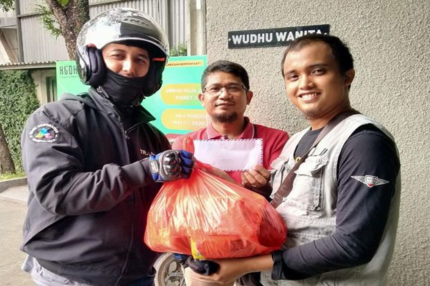Komunitas Muslim Bikers Berbagi Sedekah di Tengah Pandemi Covid-19