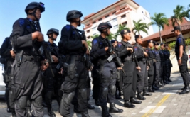 Mabes Polri juga kirim...