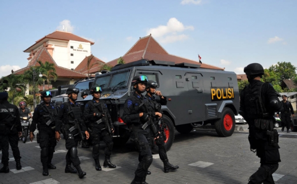 Polisi sesalkan tindakan...