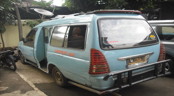 Kejahatan di angkot,...