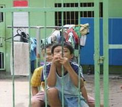 Penjara anak, pemerintah...