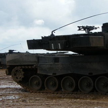 TNI keukeuh beli 100...