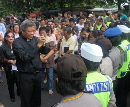 Dipanggil DPR, Menko...