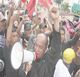 Warga Tanah Merah kembali...