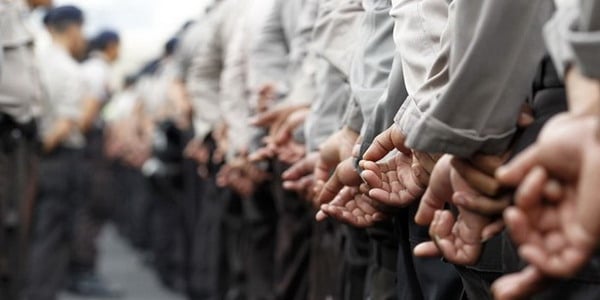 140 pasukan Brimob terjun...