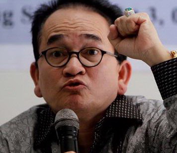 Anas diam, artinya iya?