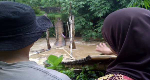 Jumlah korban Jembatan...