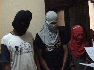 Polisi bekuk komplotan...