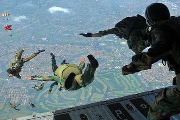 Mayjen TNI Lodewijk...