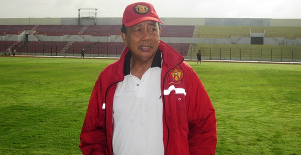 M Basri dicopot, Sajuri...