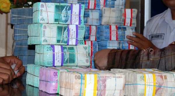 Transaksi Rp100 juta...