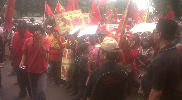 Ratusan korban penggusuran...