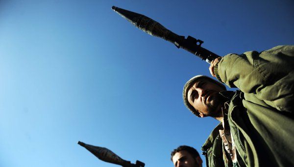Libya bantah latih pemberontak...