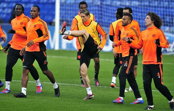 The Blues menguak celah