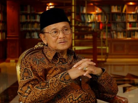 Habibie: Kenaikan BBM...