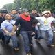 Polisi tangkap puluhan...