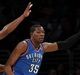 Westbrook bikin Lakers...