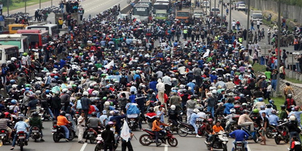 Keluarkan tembakan,...
