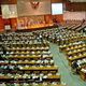 Sidang paripurna ricuh,...