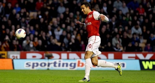 Persie samai rekor legendaris...
