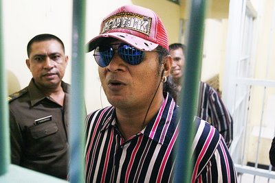 John Kei kembali ke...