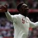 Lawan Prancis, Welbeck...