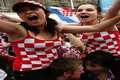 Suporter Kroasia rayakan...