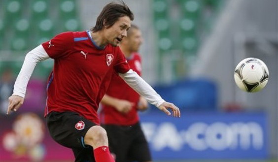 Rosicky akui Ceko dihantui...