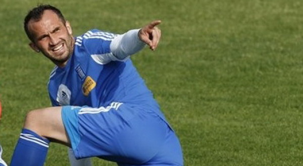 Cech blunder, Yunani...