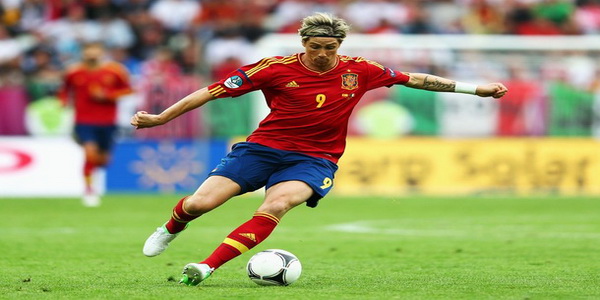 Torres bertekat pertahan...