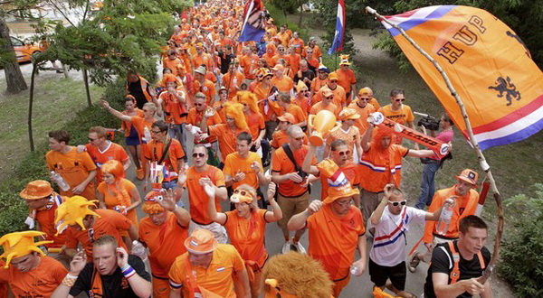 10 ribu suporter Belanda...