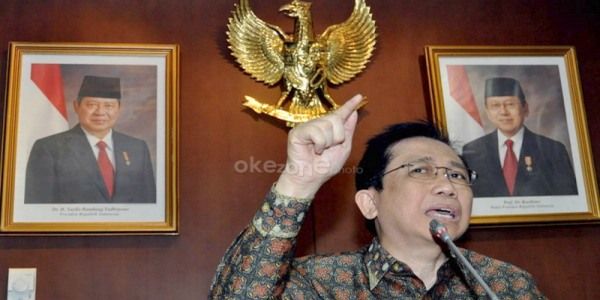 Bantah terima Rp300...