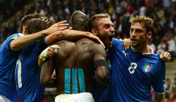Balotelli bidik top...